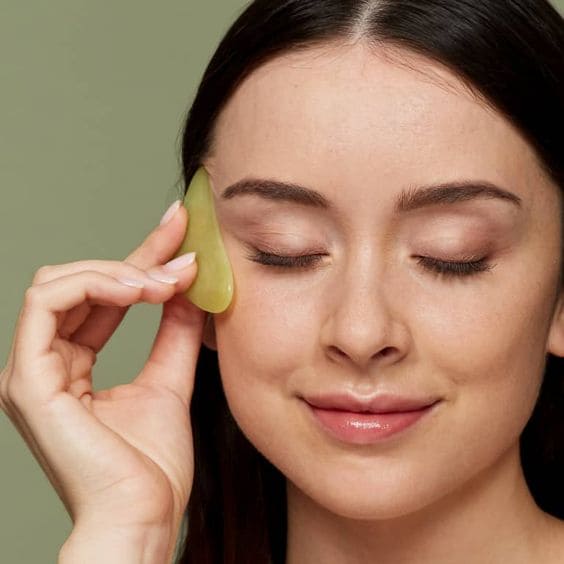 How To Hide Dark Circles: Depuff Your Eyes
