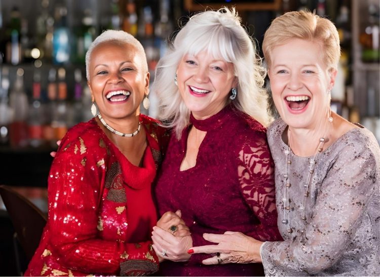 21 Practical Fashion Tips For Women Over 50 To Elevate Their Looks