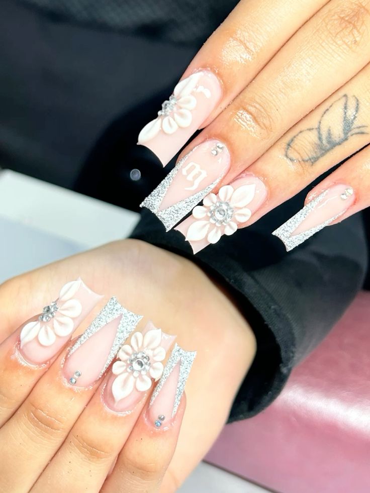 3D Matte White Nail Ideas4