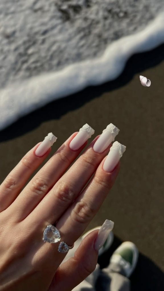 3D Matte White Nail Ideas7