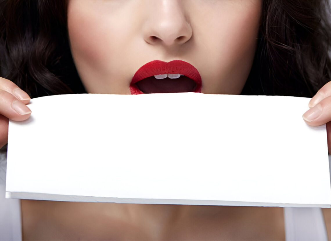 5 Simple Hacks to Avoid Lipstick Stains on Glasses and Clothes