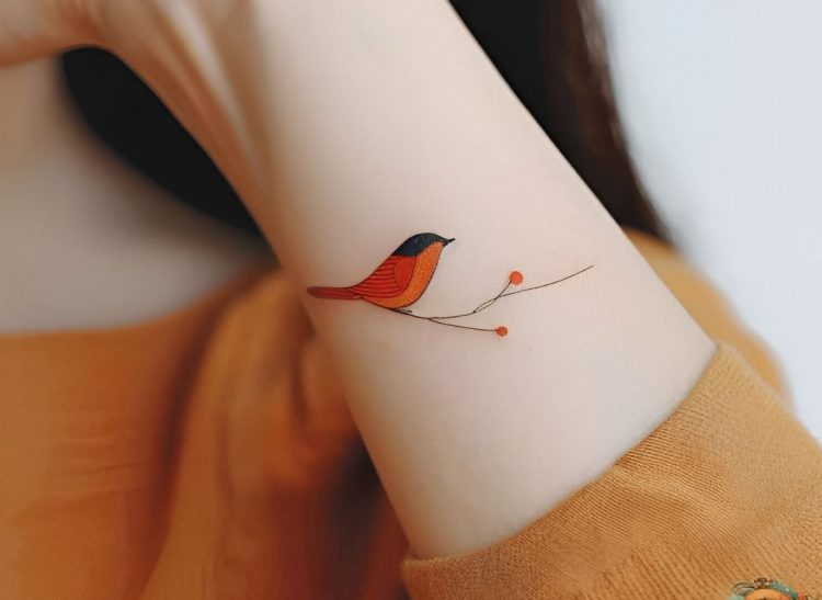 50+ Aesthetic Bird Tattoos With Meaning