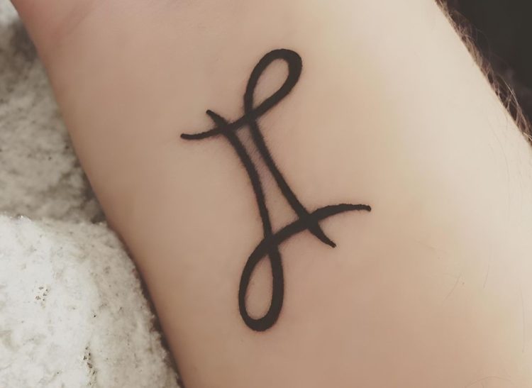50 Attractive Gemini Tattoo Designs To Show Your Zodiac Traits