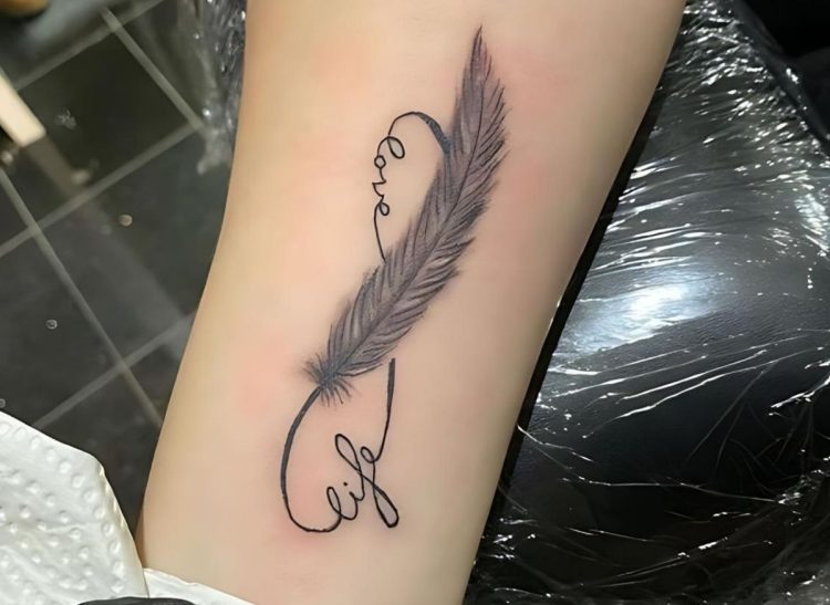50+ Stunning Feather Tattoos to Inspire Your Next Ink