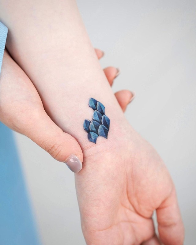  Absolute Minimal Pisces Symbol Tattoo