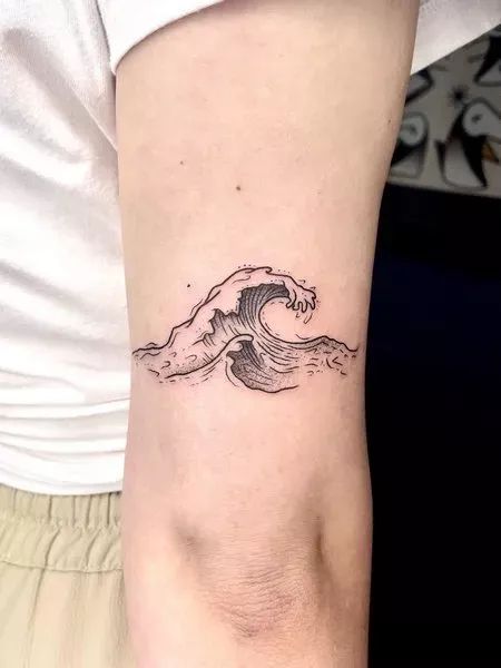  Aquatic-Themed Pisces Tattoos
