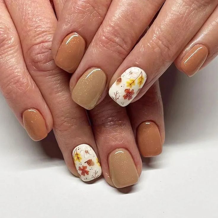 Autumn Leaf Short Nail Art3