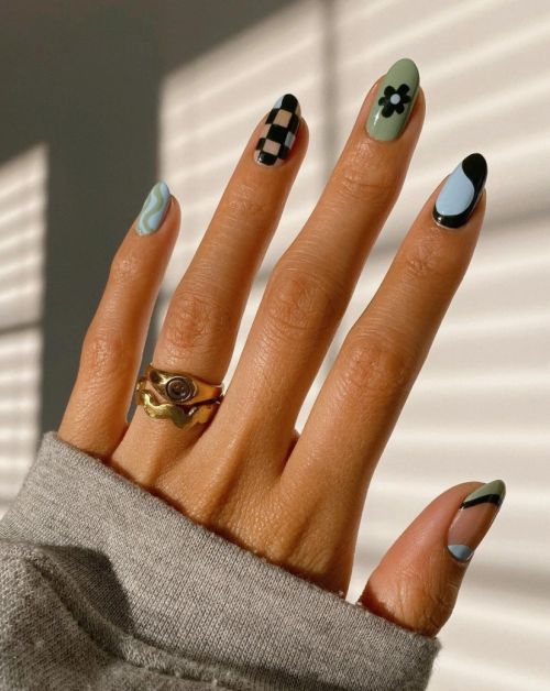 Autumn Mismatched Manicure