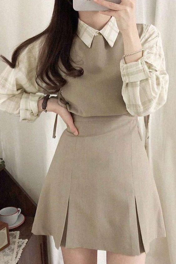 Beige Back-To-School Outfits