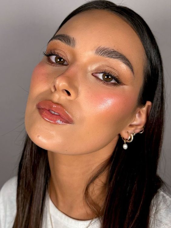 Bold Blush Natural Makeup