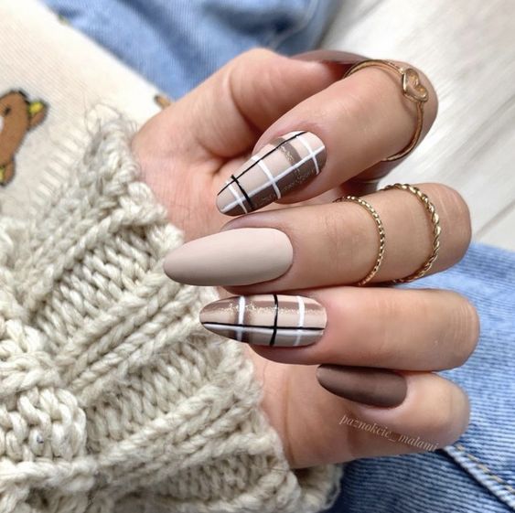 Brown Plaid Nails