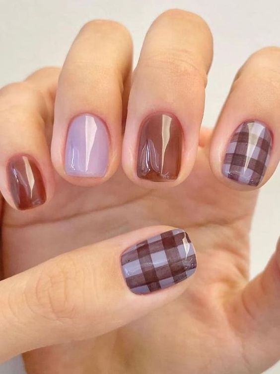 Brown Plaid Nails5