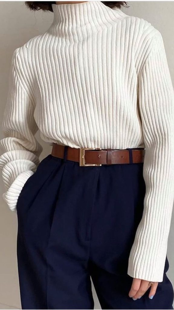  Casual-Smart Back-To-School Outfits