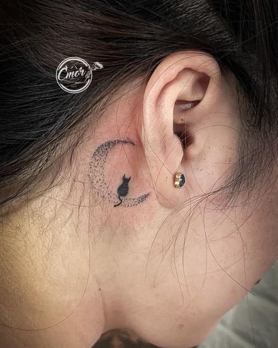  Cat With Crescent Moon Tattoos