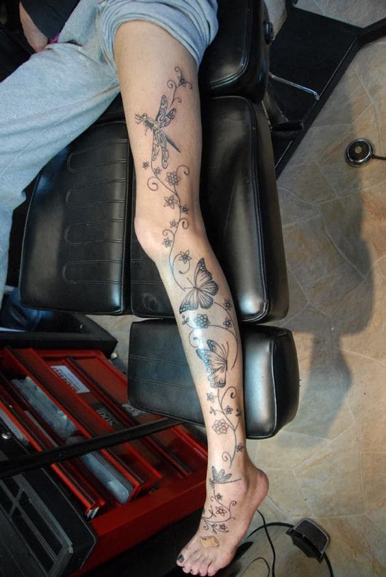 Charming Floral Tattoos On Leg
