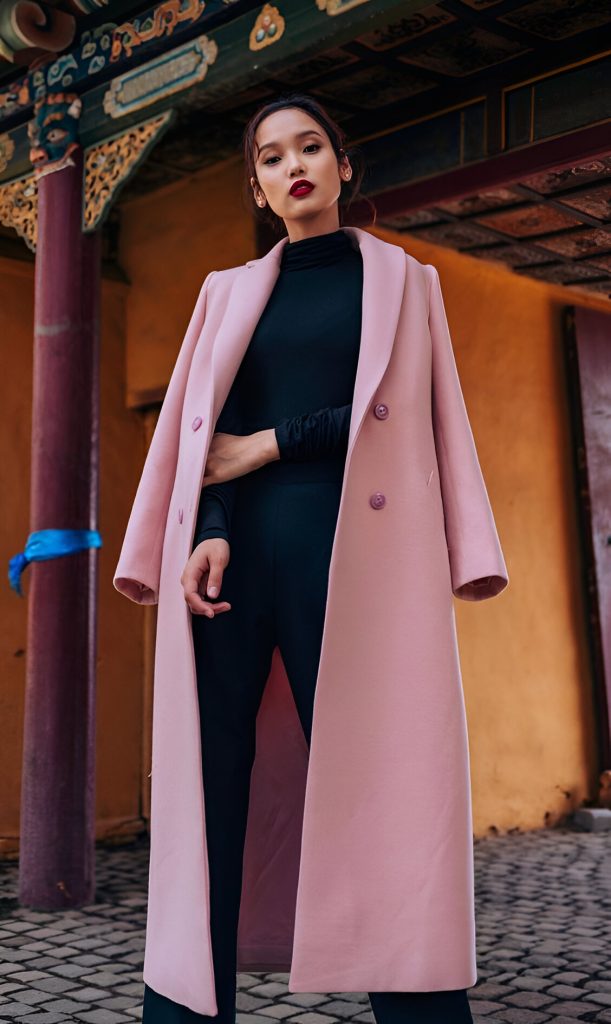 Chic Valentine’s Day Outfits With Blazer