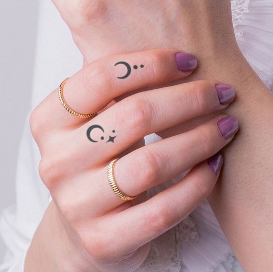  Crescent Moon And Star Finger Tattoo Designs