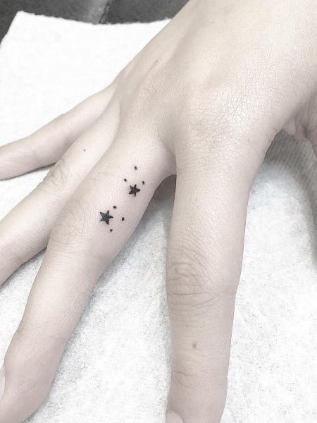  Crescent Moon And Star Finger Tattoo Designs