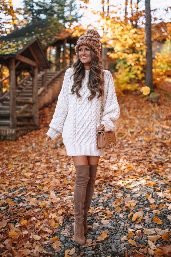 Cute And Comfy Holiday Outfits