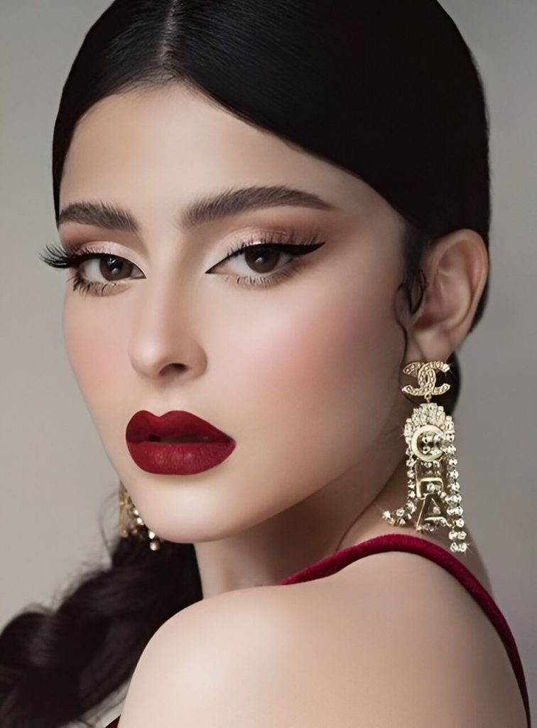 Dark Red Lip Looks