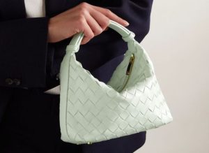 Discover 10 Classic Bag Styles That Forever Stay On Trend