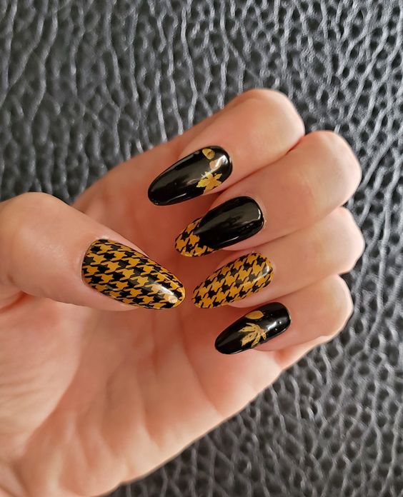 Fall Houndstooth Nails