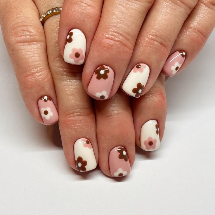Fall Short Flower Nails5