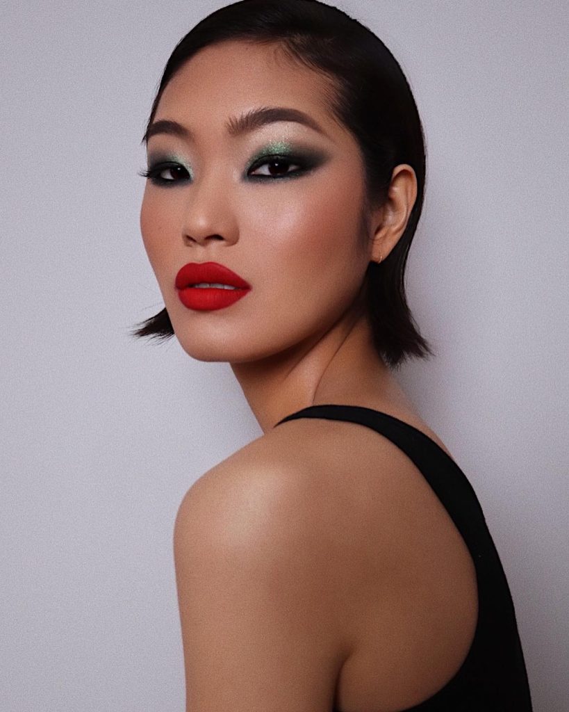 Glamorous Green Makeup Looks