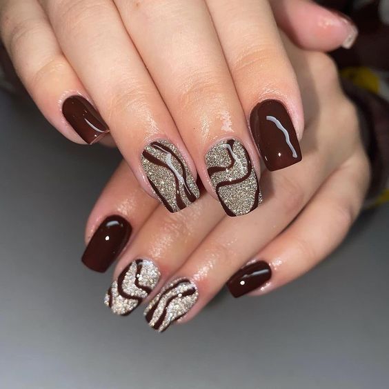 Glitter Swirl Nail Art2
