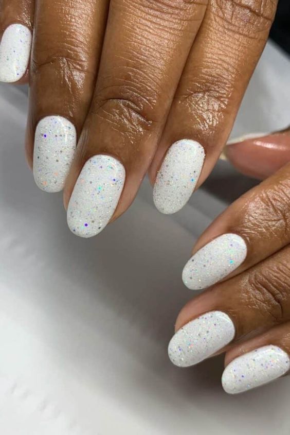 Glitter White Nails7