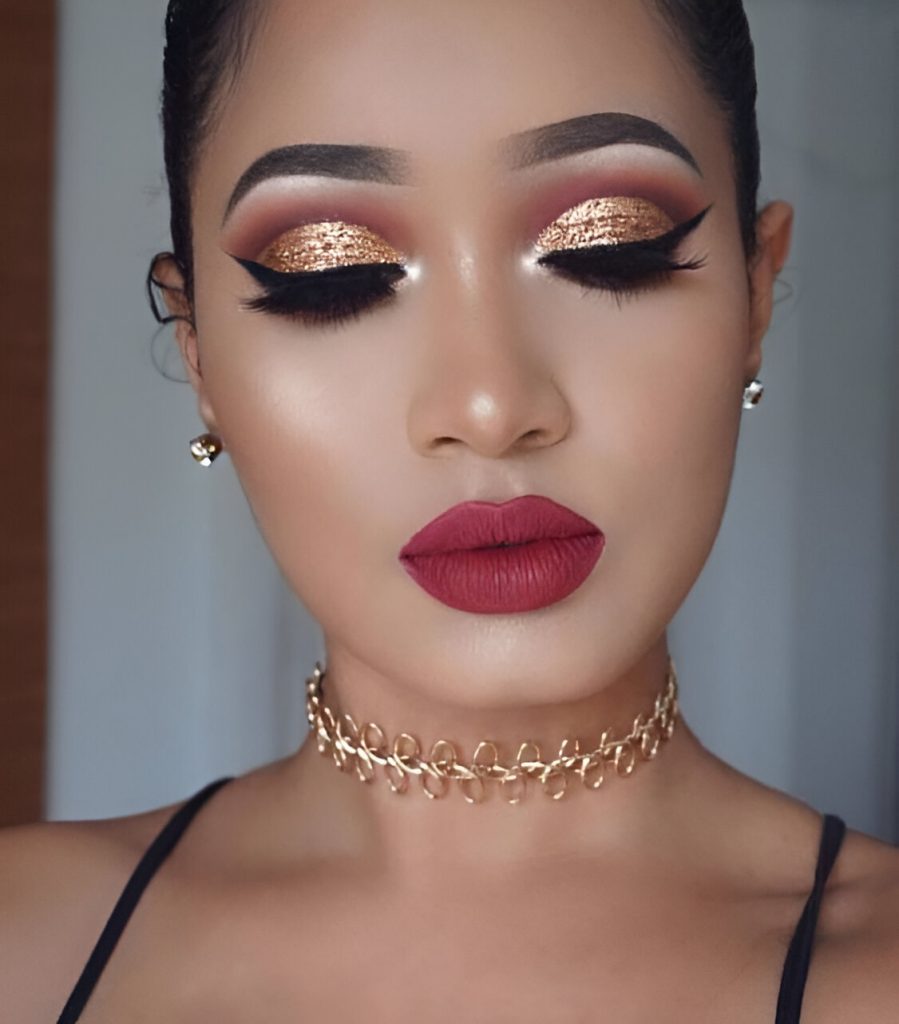 Glittered Valentine’s Day Makeup
