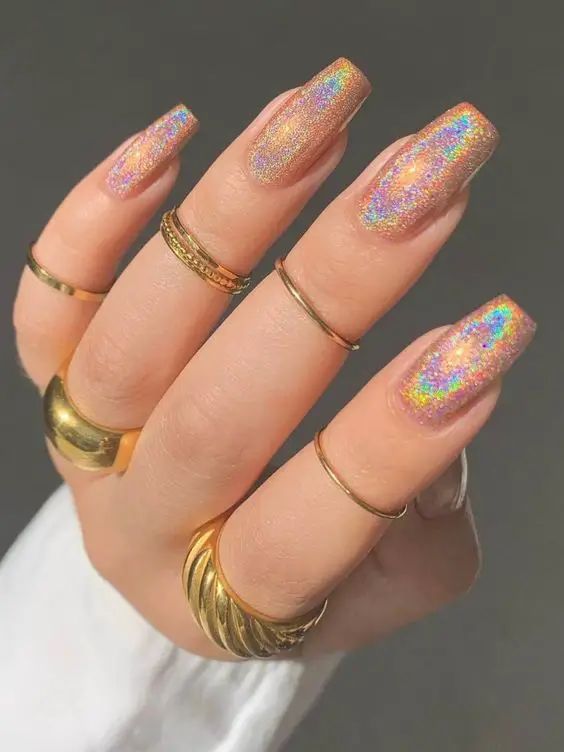 Holographic Glitter Nail Ideas1