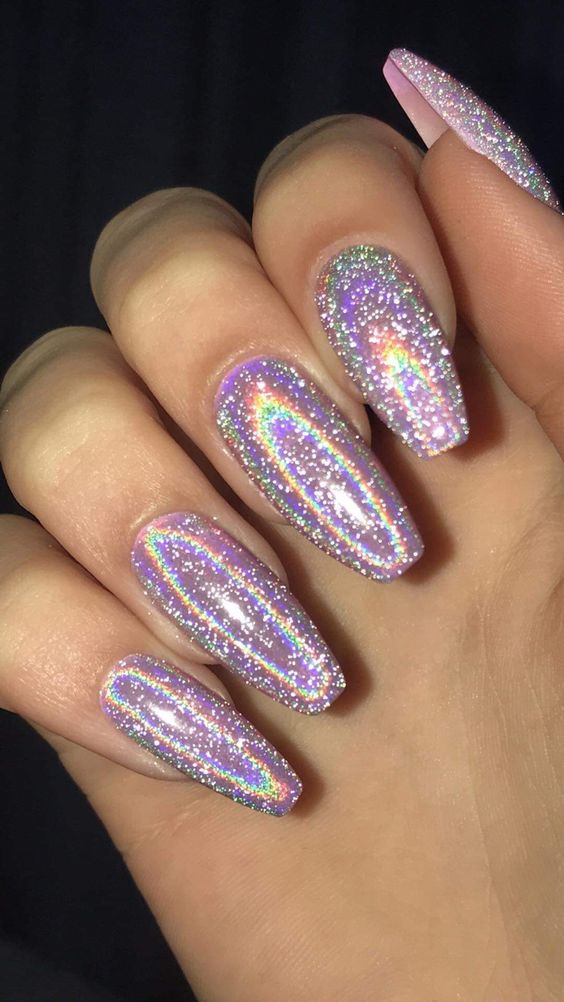 Holographic Glitter Nail Ideas3