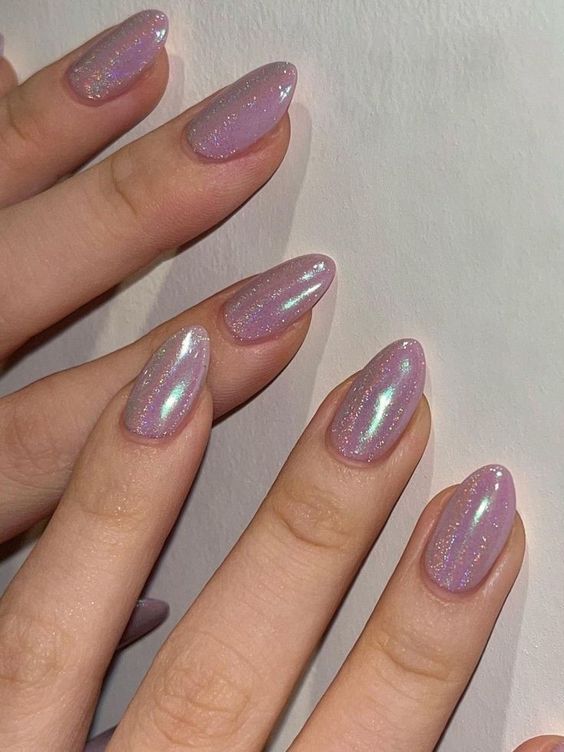 Holographic Glitter Nail Ideas7