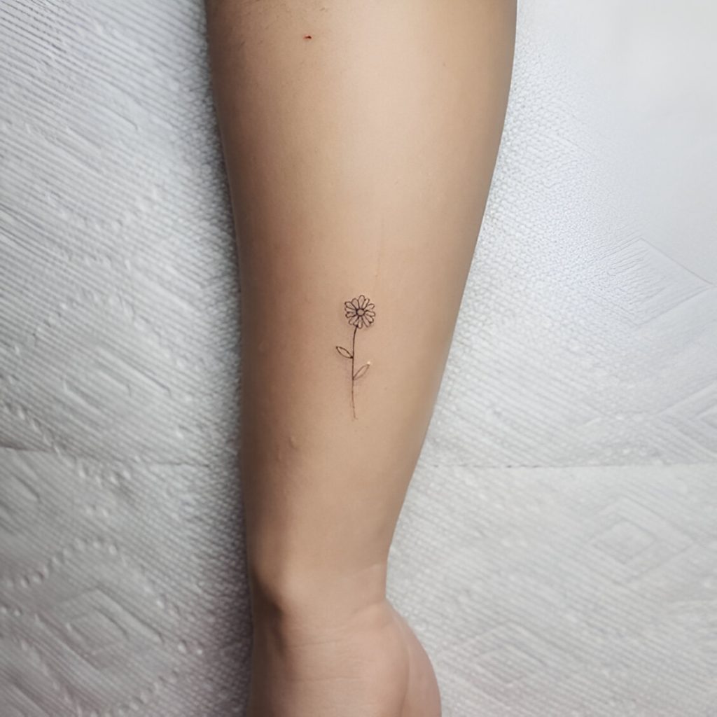 Mini Daisy Tattoos