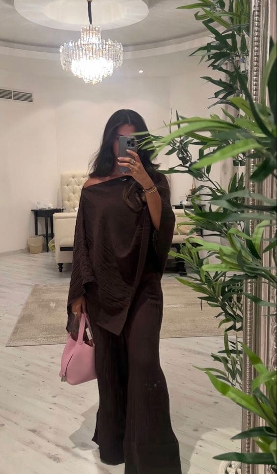 Minimalist Bougie Fashion