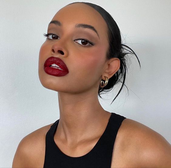 Natural Base With Bold Lips