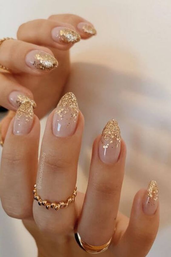 Ombre Glitter Fade Manicure6