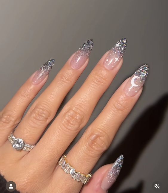 Ombre Glitter Fade ManicureOmbre Glitter Fade Manicure7