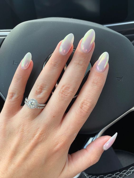 Pearlescent White Manicure3
