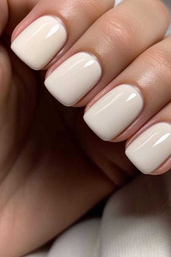 Plain Milky Nails4