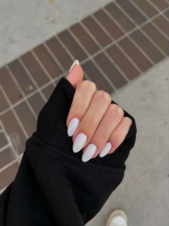 Plain Milky Nails7