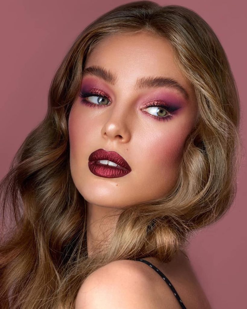 Red Christmas Makeup Looks