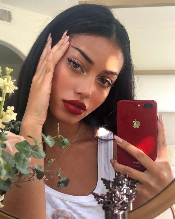 Romantic Bold Red Lips