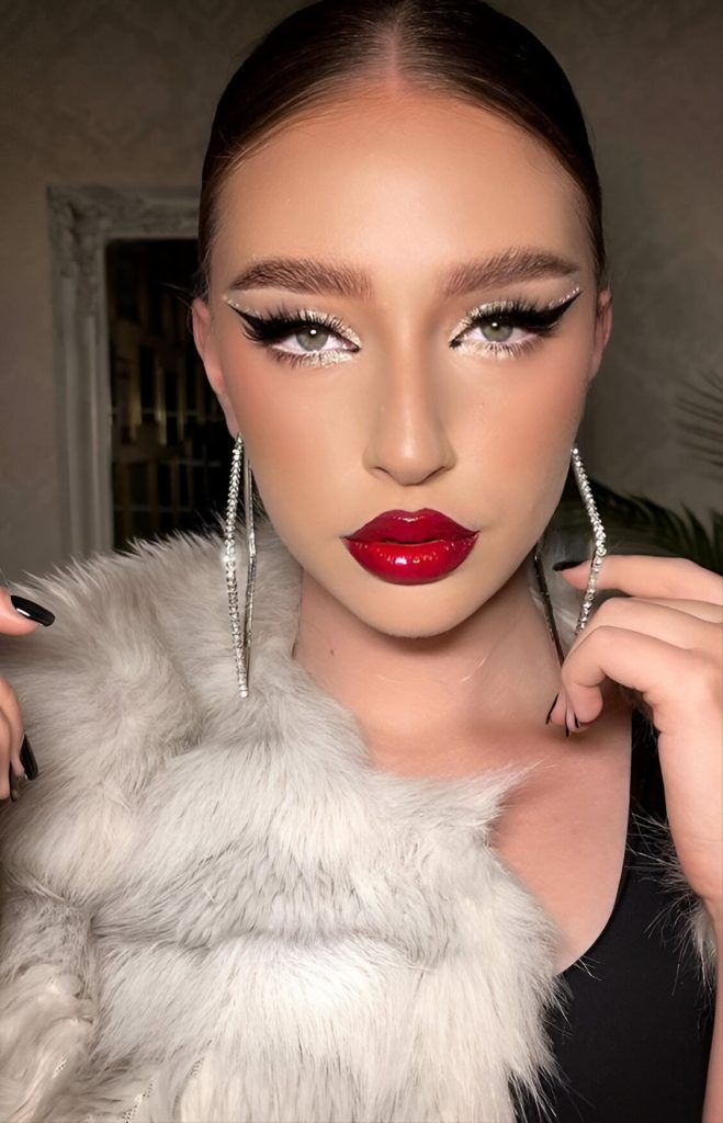 Romantic Red Makeup Looks