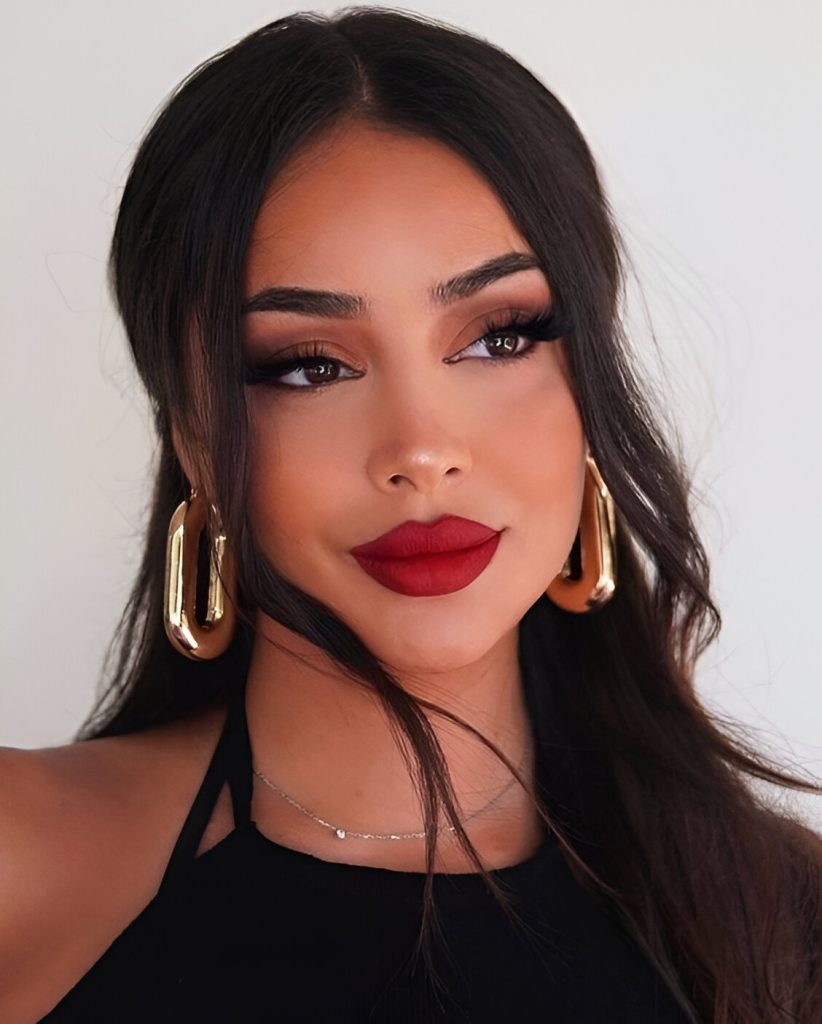 Romantic Red Makeup Looks