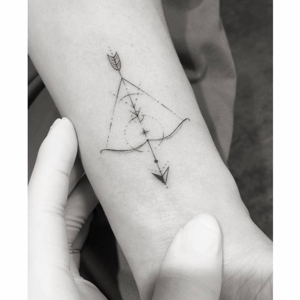 Simple Bow And Arrow Sagittarius Tattoo Ideas