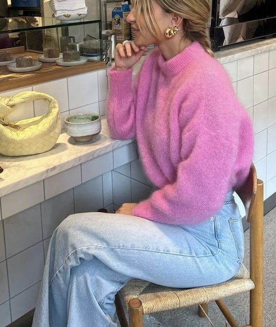 Simple Casual Outfits For Coffee Date