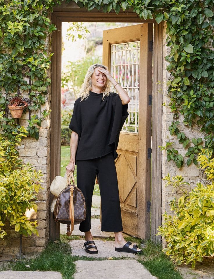 Simple Casual Outfits For Weekend Trips