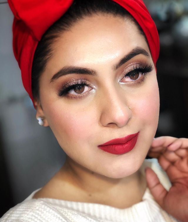 Simple Christmas Makeup Looks